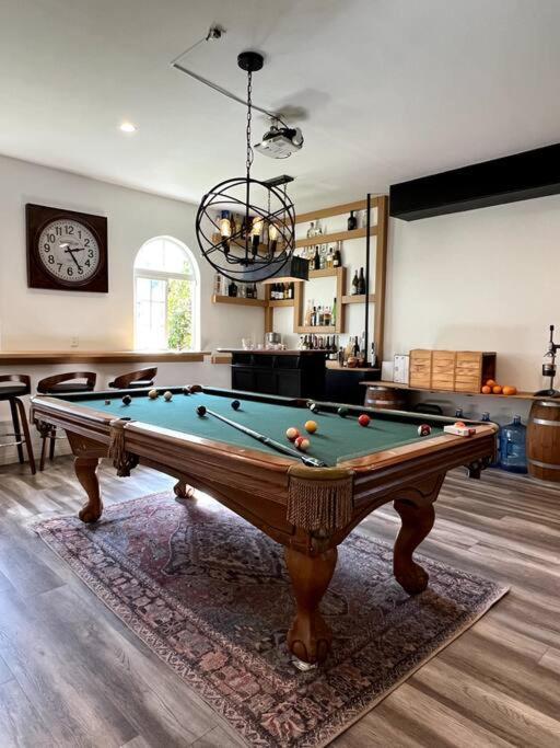 Stylish Mediterranean Villa, Pool, Jacuzzi, Hollywood & Malibu Bliss Лос Анджелис Екстериор снимка